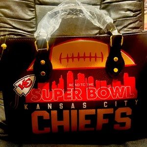 Chiefs Purse